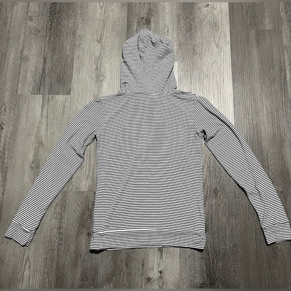 American Eagle Outfitters Black/Cream Long Sleeve Hooded Shirt One size Adult XS - Picture 2 of 5